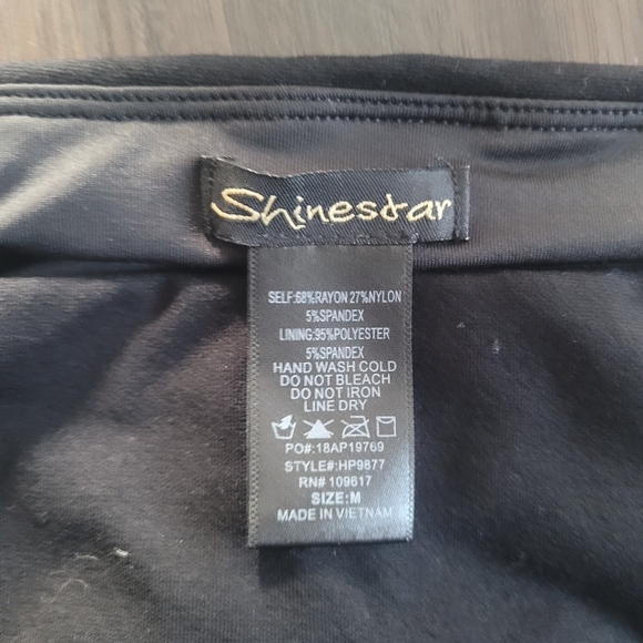 Black yoga pants size medium - Picture 2 of 2